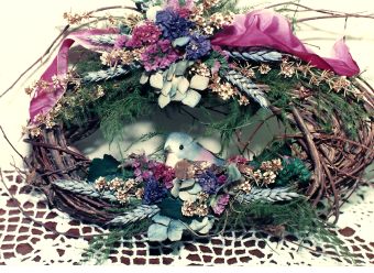 Dried flower oval wreath